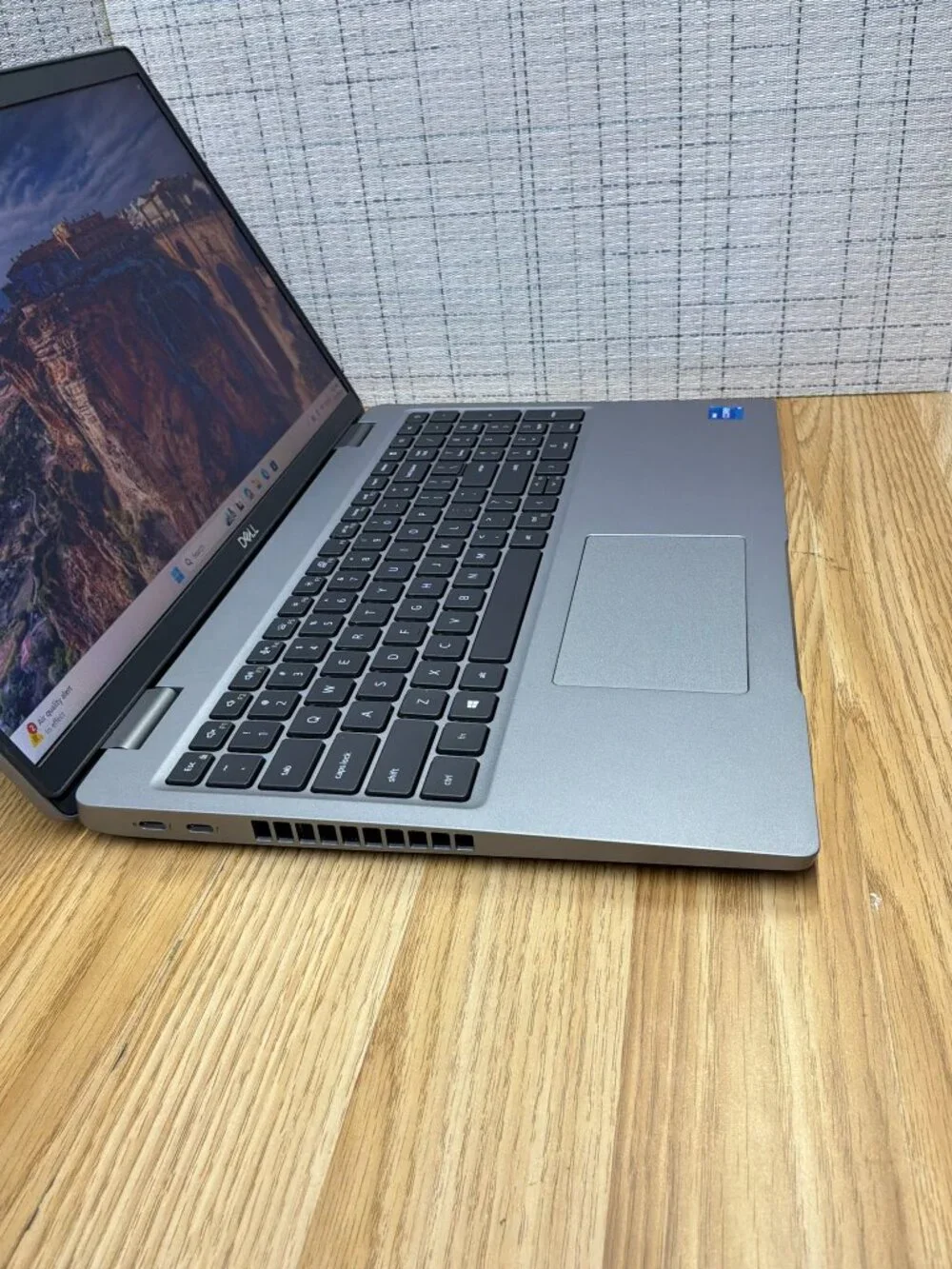 Dell Latitude 5520 15.6